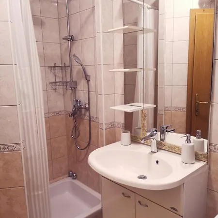 וילה With Pool & Jacuzzi *